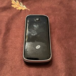 Play phone fake ( doesn’t really work)